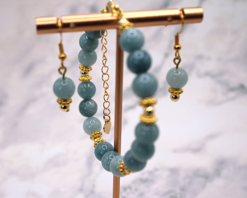 Polished Aquamarine Jade Pendant Set