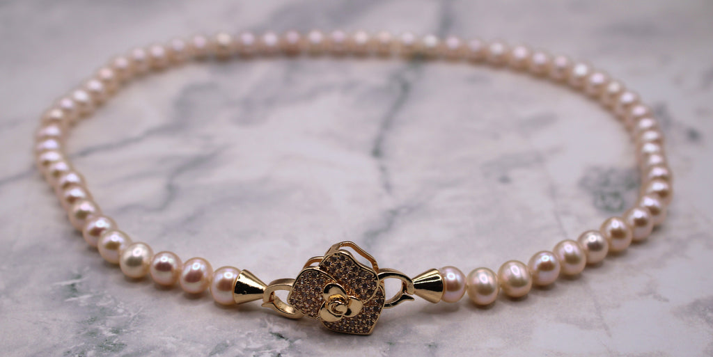 Classic Pearl Necklace