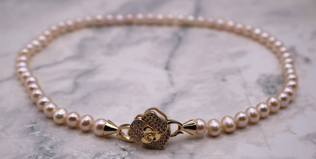 Classic Pearl Necklace
