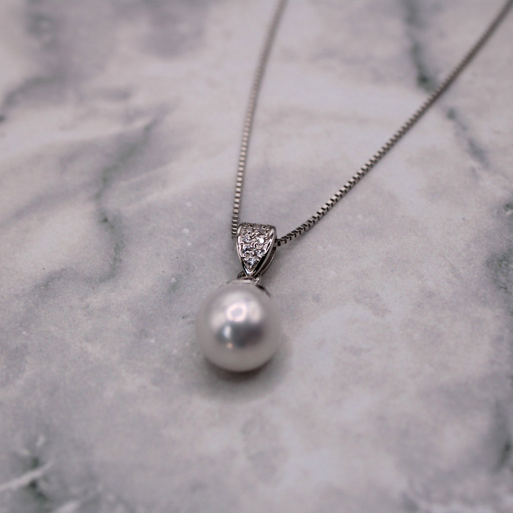 Edison Pearl Flower Pendant