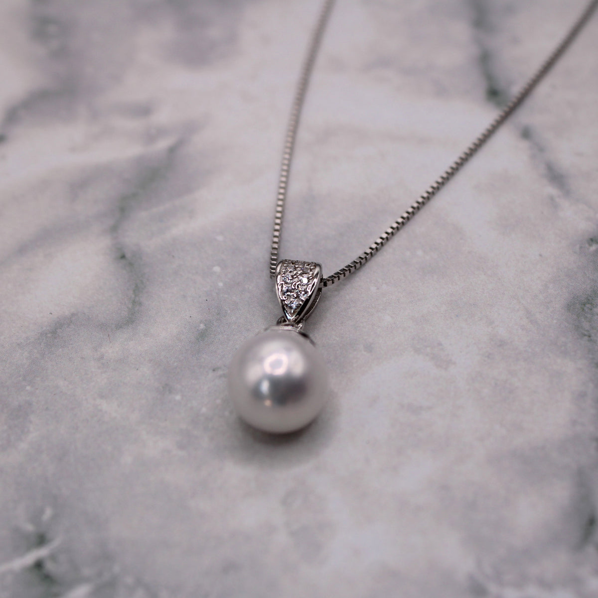 Edison Pearl Flower Pendant